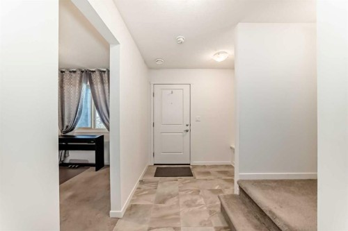 139 Legacy Point Se, Calgary, AB - Indoor Photo Showing Other Room