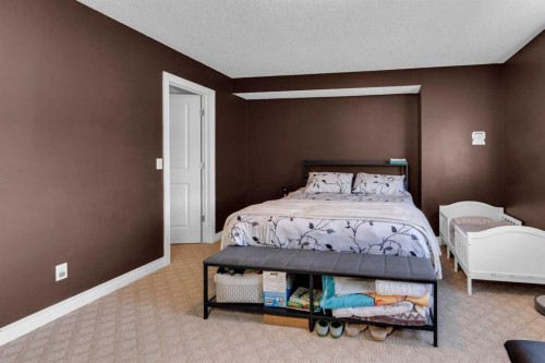 2-3421 5 Avenue Nw, Calgary, AB - Indoor Photo Showing Bedroom