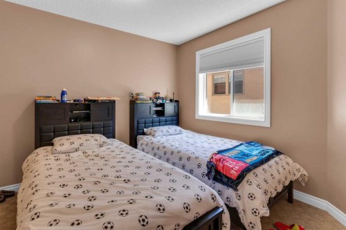 2-3421 5 Avenue Nw, Calgary, AB - Indoor Photo Showing Bedroom
