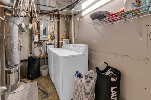 2-3421 5 Avenue Nw, Calgary, AB - Indoor Photo Showing Basement