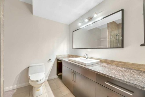 151 Everhollow Way Sw, Calgary, AB - Indoor Photo Showing Bathroom