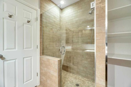 151 Everhollow Way Sw, Calgary, AB - Indoor Photo Showing Bathroom