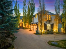 12821 Canso Crescent SW Calgary, AB T2W 3B1