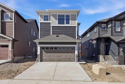 147 Homestead Circle NE Calgary, AB T3J 5W1