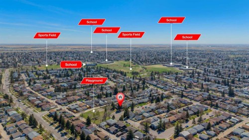 221 Madeira Crescent Ne, Calgary, AB - Outdoor