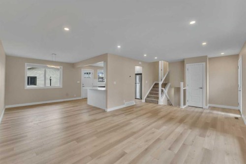 221 Madeira Crescent Ne, Calgary, AB - Indoor