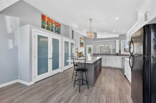 308 Cambridge Place, Strathmore, AB - Indoor Photo Showing Kitchen With Upgraded Kitchen