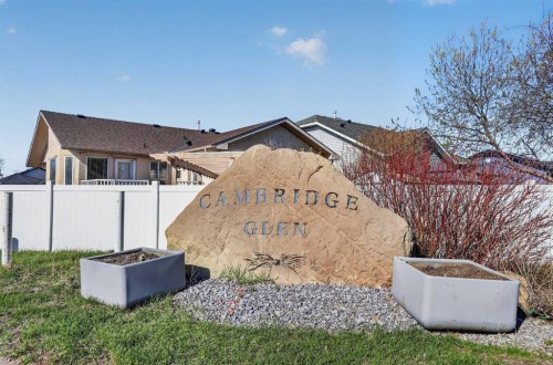 308 Cambridge Place, Strathmore, AB - Outdoor