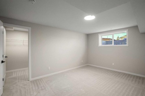 121 5 Avenue Se, High River, AB - Indoor Photo Showing Other Room