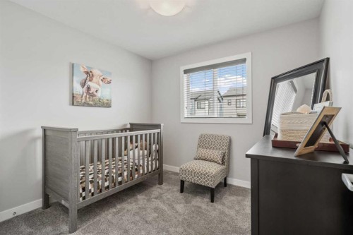 11 Masters Manor Se, Calgary, AB - Indoor Photo Showing Bedroom