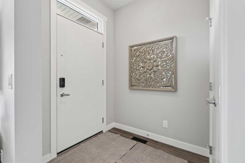 11 Masters Manor Se, Calgary, AB - Indoor Photo Showing Other Room
