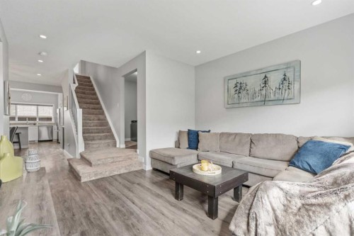 11 Masters Manor Se, Calgary, AB - Indoor Photo Showing Living Room