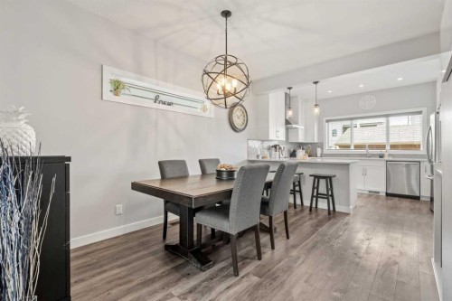 11 Masters Manor Se, Calgary, AB - Indoor Photo Showing Dining Room