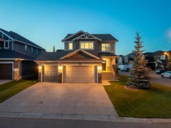 229 Stonemere Bay Chestermere, AB T1X 0S1