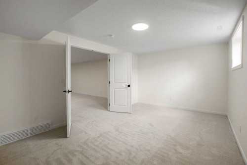 123 5 Avenue Se, High River, AB - Indoor Photo Showing Other Room