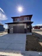475 Baywater Green SWAirdrie, AB T4B 5R6