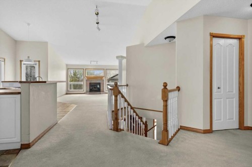 122 Rocky Ridge Villas Nw, Calgary, AB - Indoor Photo Showing Other Room