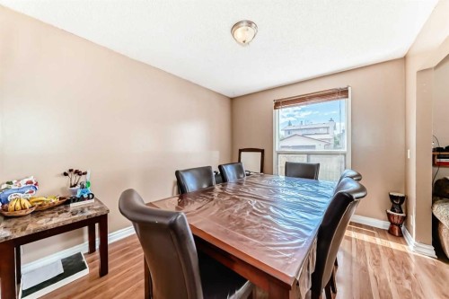 4821 60 Street Ne, Calgary, AB - Indoor Photo Showing Dining Room