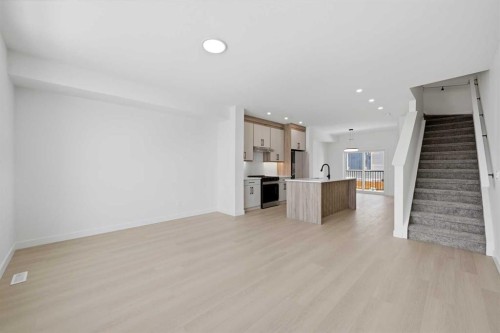 8814 48 Street Ne, Calgary, AB - Indoor