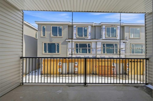 8814 48 Street Ne, Calgary, AB - Outdoor