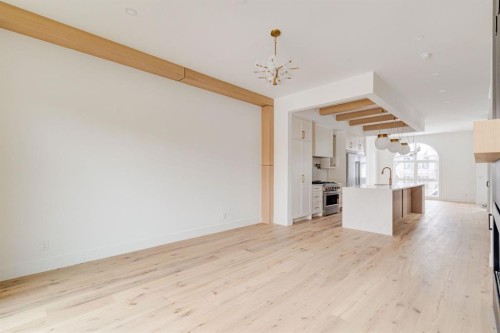 2447 29 Sw, Calgary, AB - Indoor