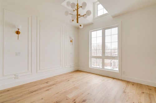2447 29 Sw, Calgary, AB - Indoor Photo Showing Other Room
