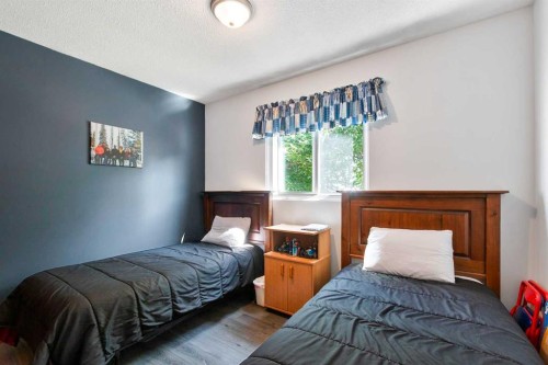 4417 55 Avenue, Olds, AB - Indoor Photo Showing Bedroom