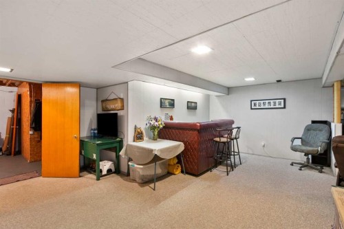 4417 55 Avenue, Olds, AB - Indoor Photo Showing Basement