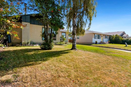 4417 55 Avenue, Olds, AB - Outdoor
