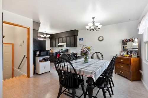 4417 55 Avenue, Olds, AB - Indoor Photo Showing Dining Room