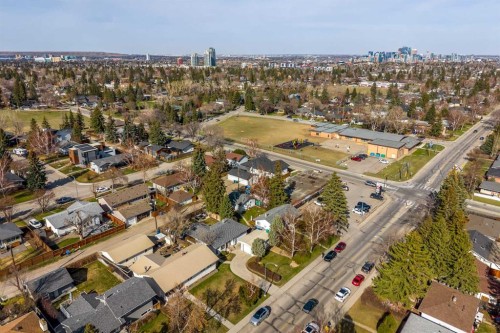 4716 26 Avenue Sw, Calgary, AB - Outdoor With View
