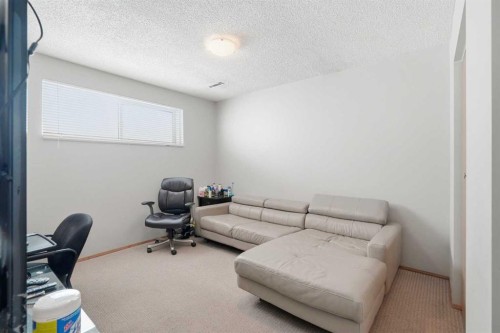 3405 35 Avenue Se, Calgary, AB - Indoor