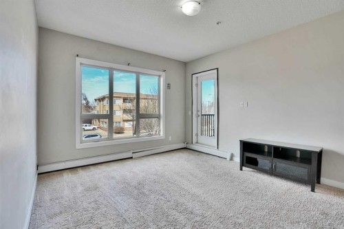 13-330 2Nd Street West, Brooks, AB - Indoor Photo Showing Other Room