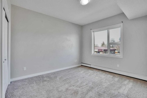 13-330 2Nd Street West, Brooks, AB - Indoor Photo Showing Other Room