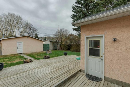 7615 36 Avenue Nw, Calgary, AB - Outdoor With Deck Patio Veranda With Exterior