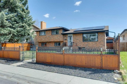 12 Huntwick Way Ne, Calgary, AB - Outdoor