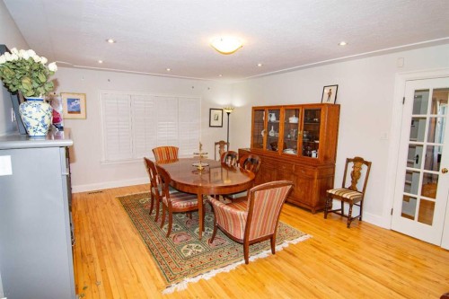1616 Summer Street Sw, Calgary, AB - Indoor Photo Showing Dining Room