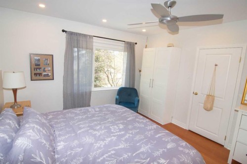 1616 Summer Street Sw, Calgary, AB - Indoor Photo Showing Bedroom