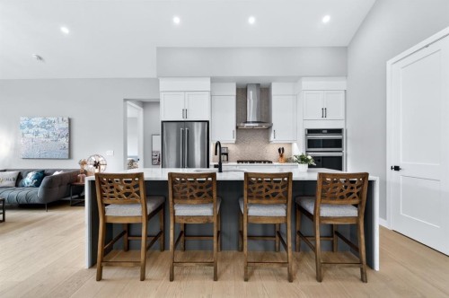 46 Crestridge Bay Sw, Calgary, AB - Indoor