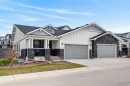 46 Crestridge Bay Sw, Calgary, AB  - Outdoor With Facade 