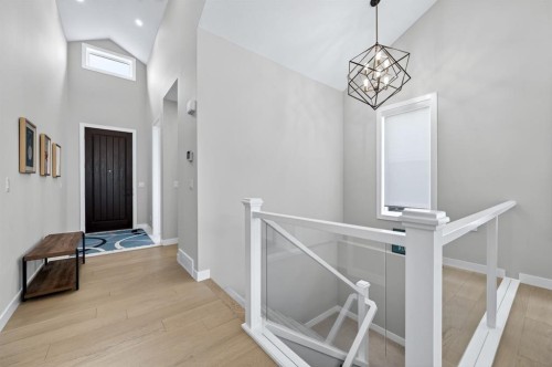 46 Crestridge Bay Sw, Calgary, AB - Indoor Photo Showing Other Room