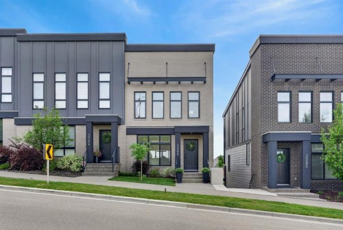 3088 85 Street Sw, Calgary, AB 