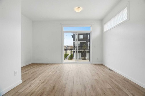 32 Walgrove Common Se, Calgary, AB - Indoor Photo Showing Other Room