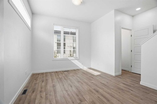 32 Walgrove Common Se, Calgary, AB - Indoor Photo Showing Other Room