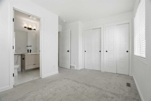 32 Walgrove Common Se, Calgary, AB - Indoor Photo Showing Other Room