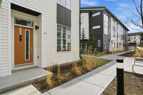 32 Walgrove Common Se, Calgary, AB - Outdoor