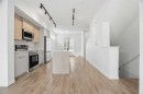 32 Walgrove Common Se, Calgary, AB  - Indoor Photo Showing Kitchen 