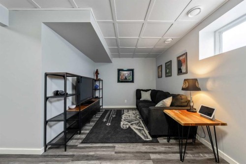 1391 Legacy Circle Se, Calgary, AB - Indoor Photo Showing Other Room