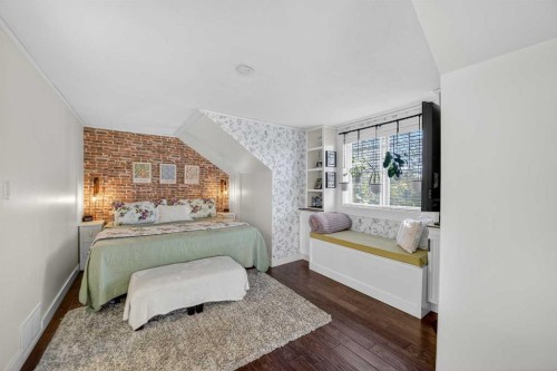 1919 14 Street, Didsbury, AB - Indoor Photo Showing Bedroom