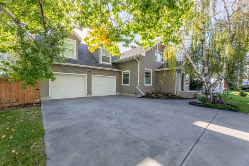 1919 14 Street, Didsbury, AB - Outdoor